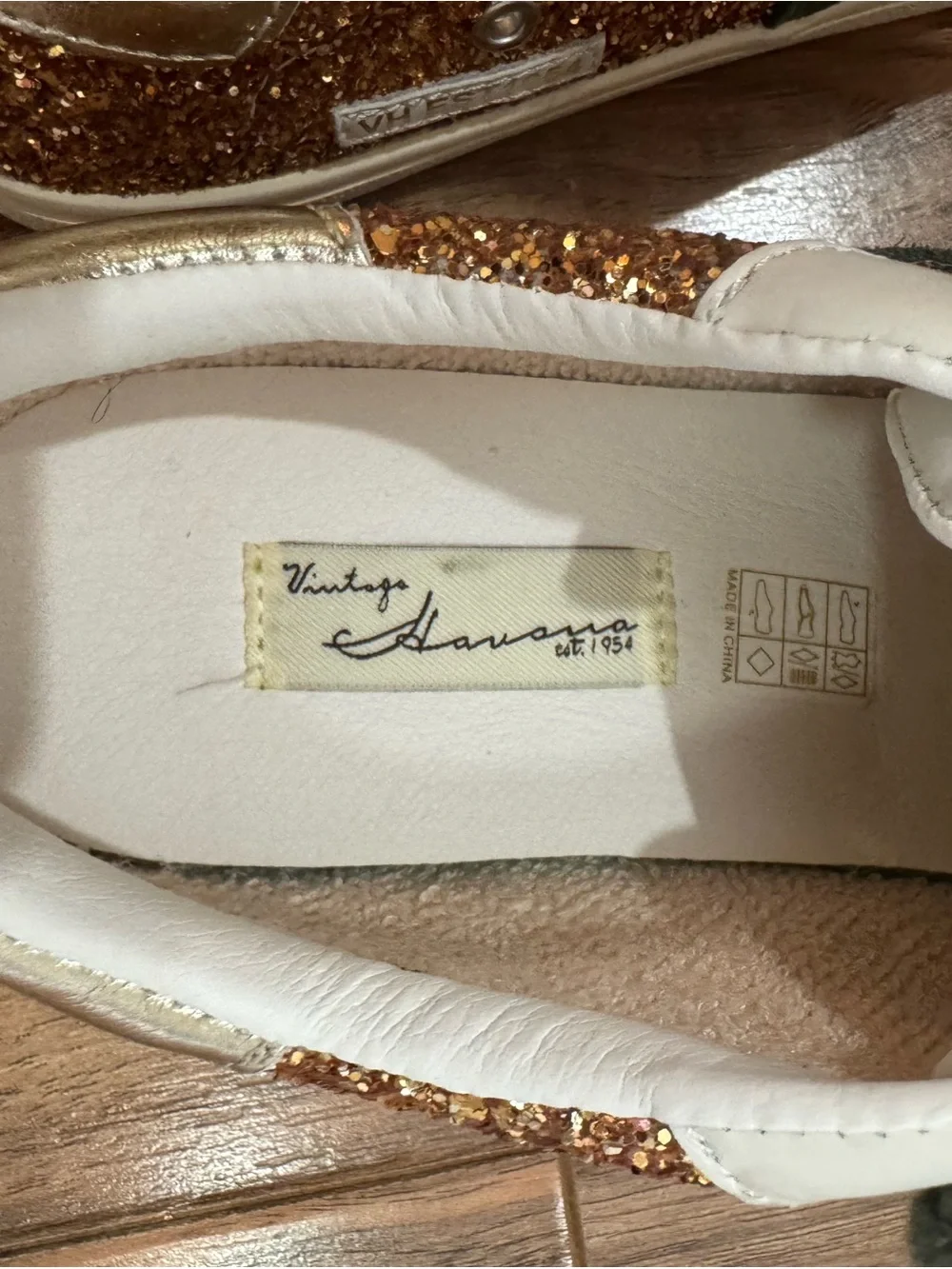 Leather Sneakers - White/Gold